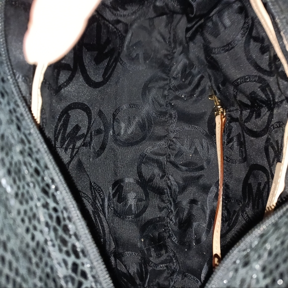 Michael Kors Black Snakeskin embossed Leather Tote Bag purse handbag jetset - Picture 4 of 8